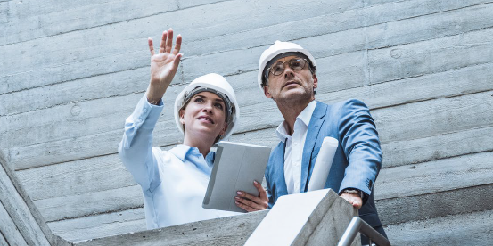 Dentro de la gama de instrumentos financieros, existen algunos que presentan características tanto de pasivo como de capital.